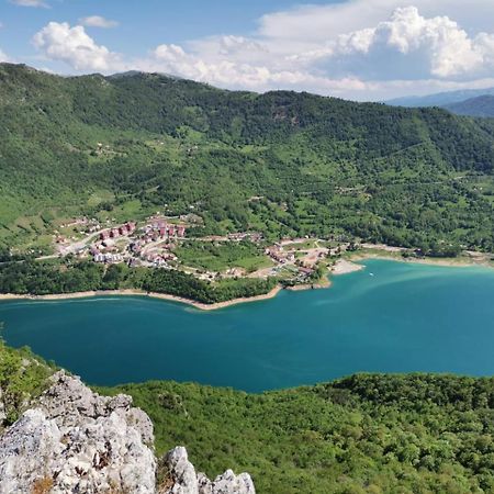 Apartment Varezic Pluzine Bagian luar foto