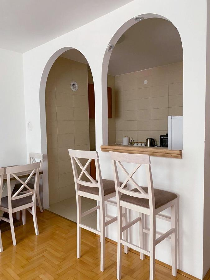 Apartment Varezic Pluzine Bagian luar foto