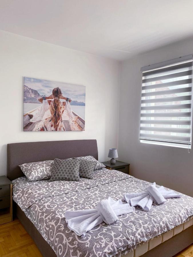 Apartment Varezic Pluzine Bagian luar foto